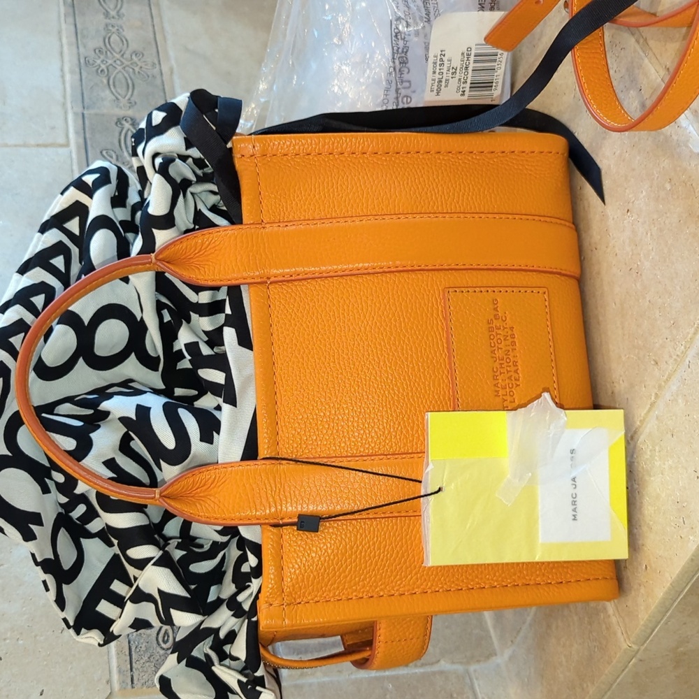 EUC The Tote Bag Marc Jacobs Scorched Orange Leather Small - Picture 4 of 16